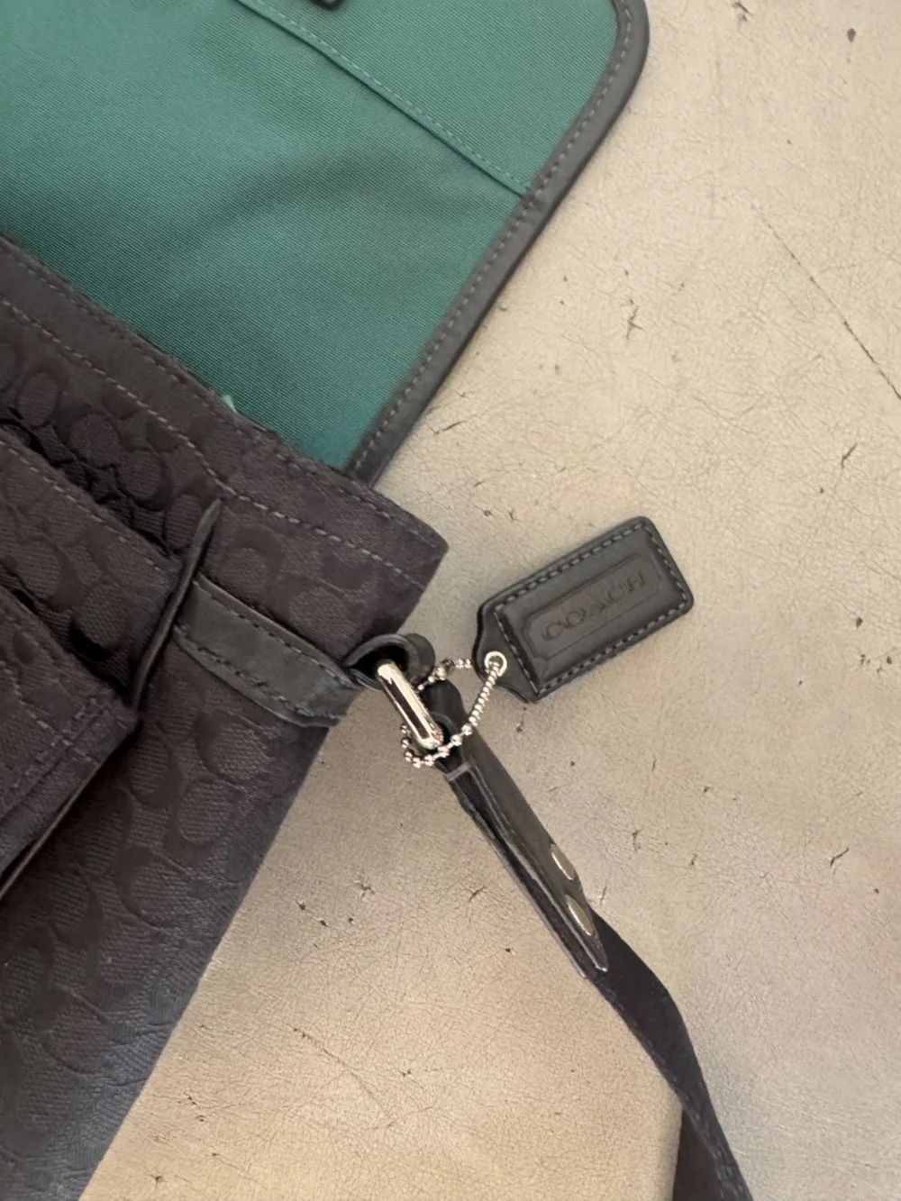 Vintage woman coach messenger bag